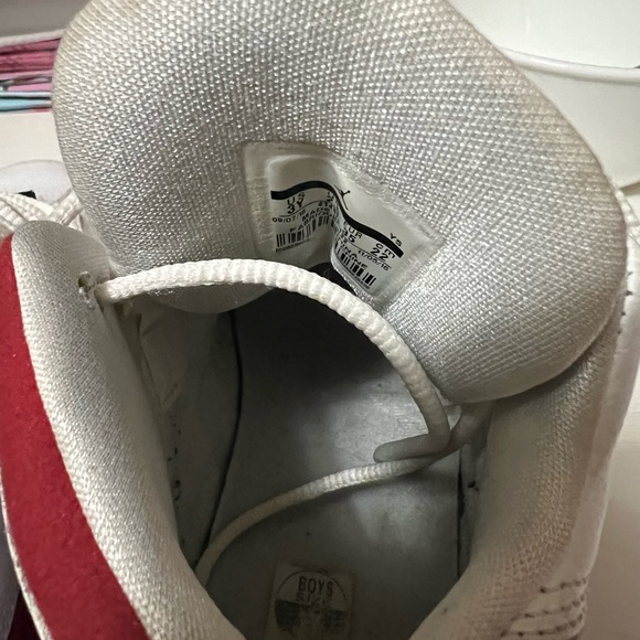 Jordan 13 Retro 2017 Release - Picture 7 of 10